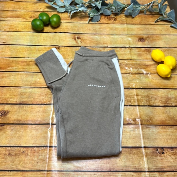 Alphalete jogger large brown side stripe - Picture 1 of 1